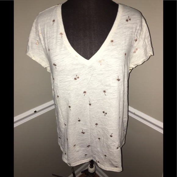 GAP Tops - Gap women’s palm tree tee shirt XL